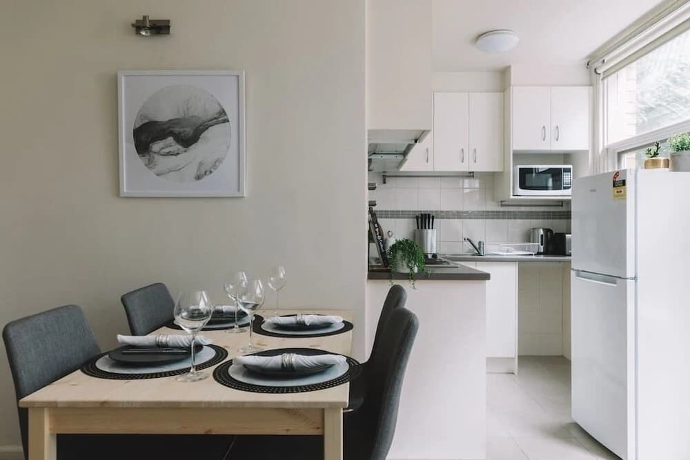 Cosy Melbourne Apartment Close To CBD - photo 4