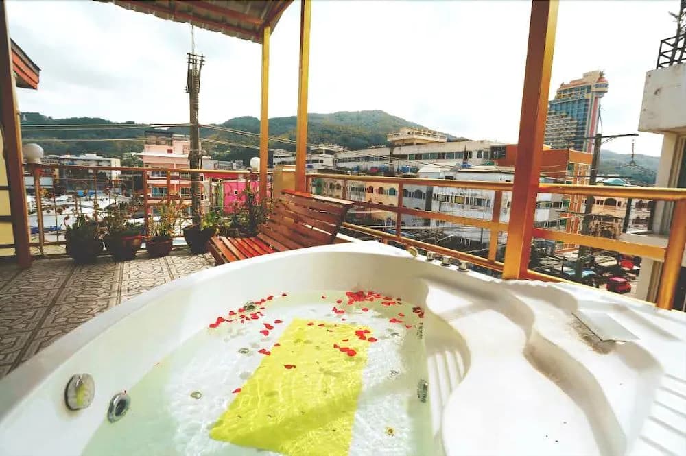 Zodiac Hotel - photo 9