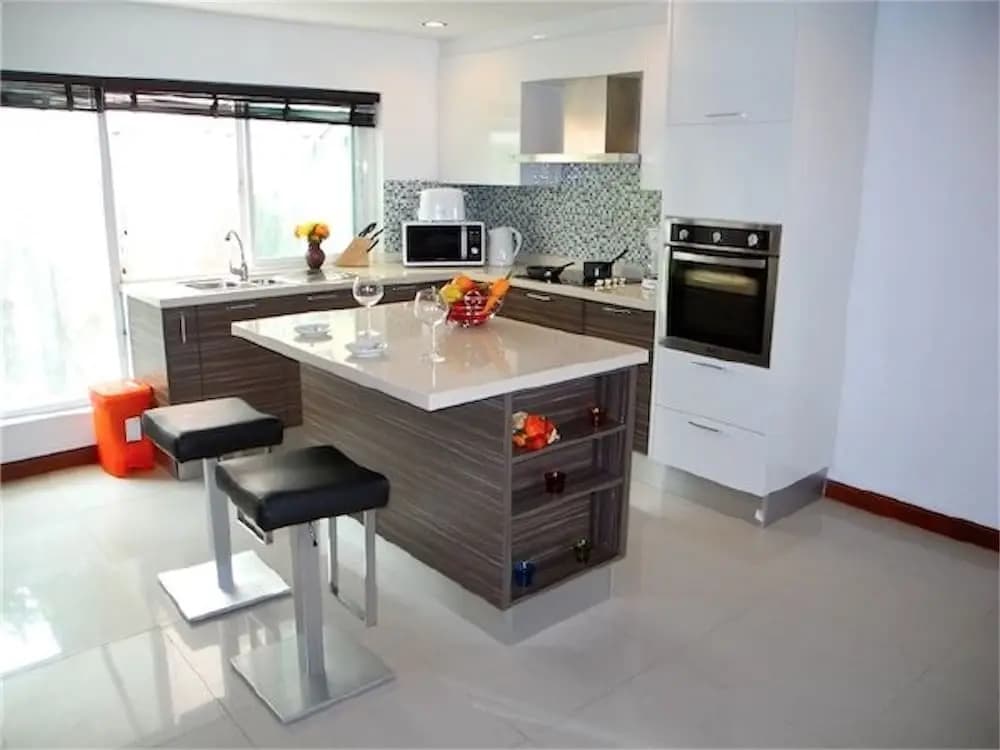 Sunrise 3 bedrooms Modern Apartment In Nai Harn - photo 11