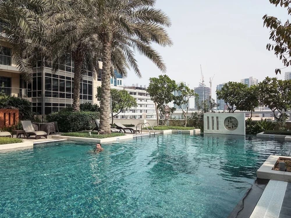 Light + Beautiful 1BR in Amazing Downtown Dubai! - photo 13