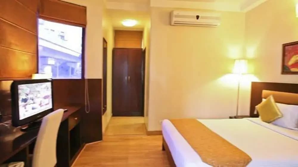 Clarks Inn Kailash Colony - photo 6