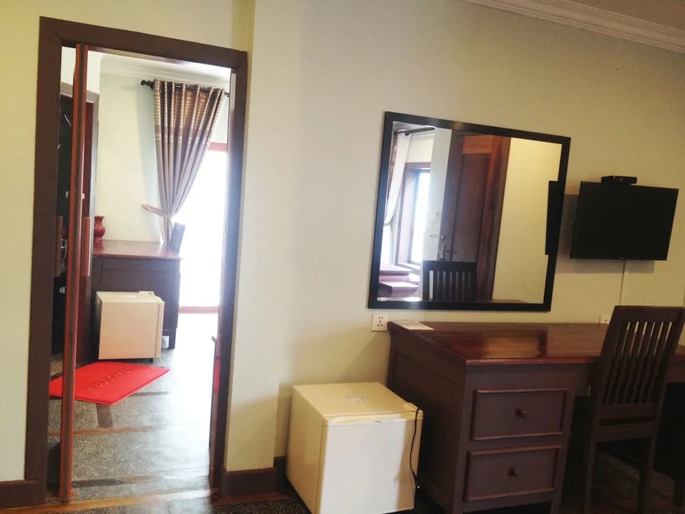 Green Empire Resort - photo 2