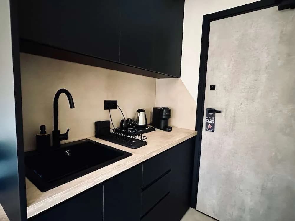 Mc Queen Boutique Apartments - photo 12