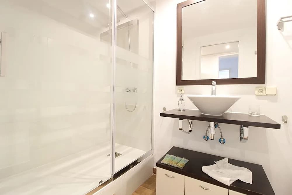 Luminous Apartment in Chueca Allôhousing - photo 5