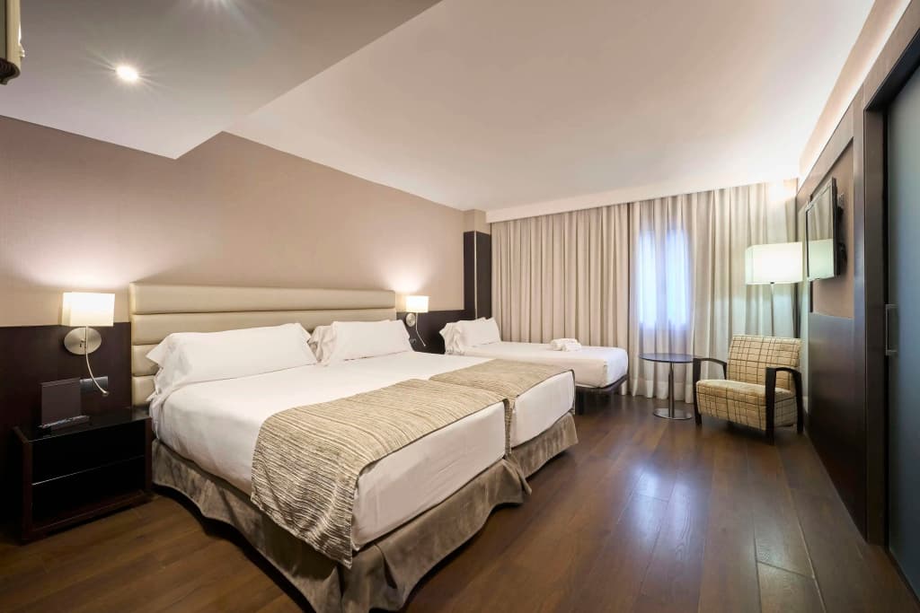 Catalonia Rigoletto Hotel - photo 5