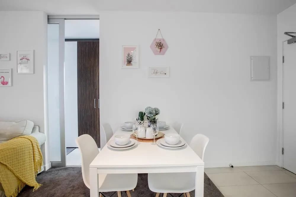 New Renovated & Cozy Apt Closes To Southern Cross - photo 7