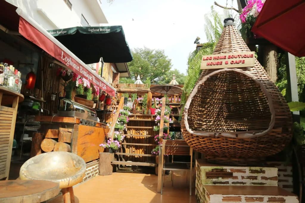 Loghome Boutique - photo 21