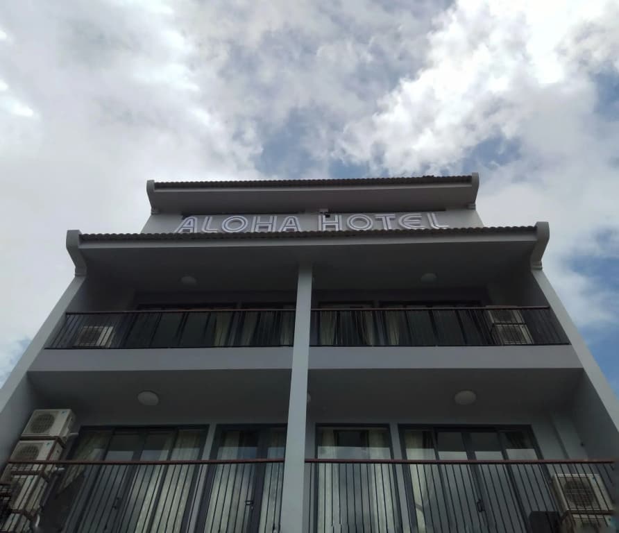 Aloha Hotel - main photo