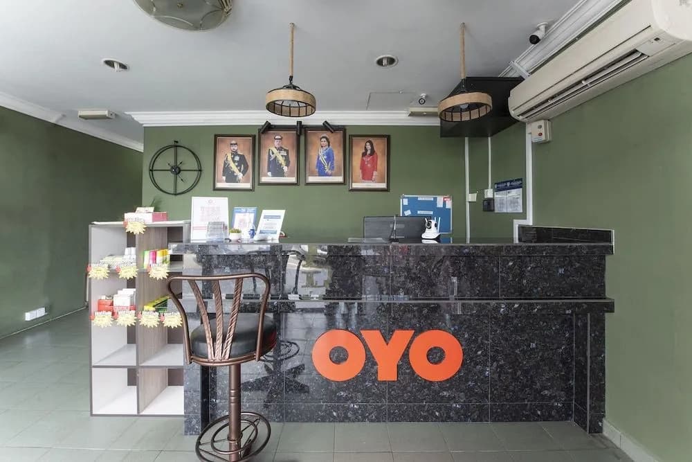 OYO 90417 Apollo Hotel - photo 2