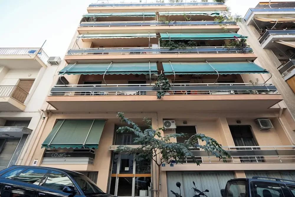 Modern Studio, Walking distance to Kolonaki & The Ilisian - photo 1