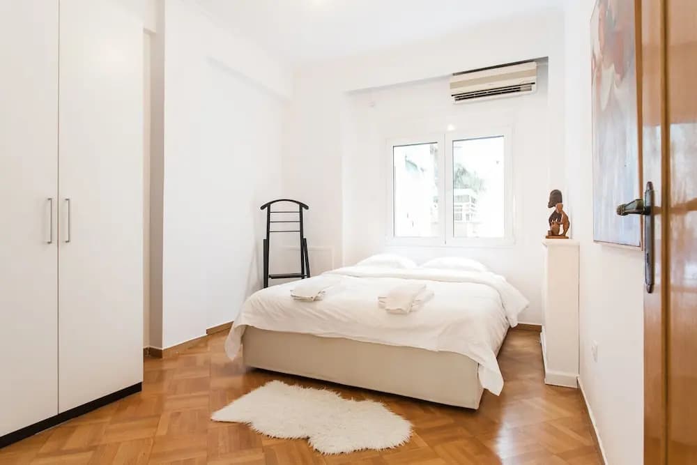 Explore Athens with 2 Bedroom Condo - photo 5