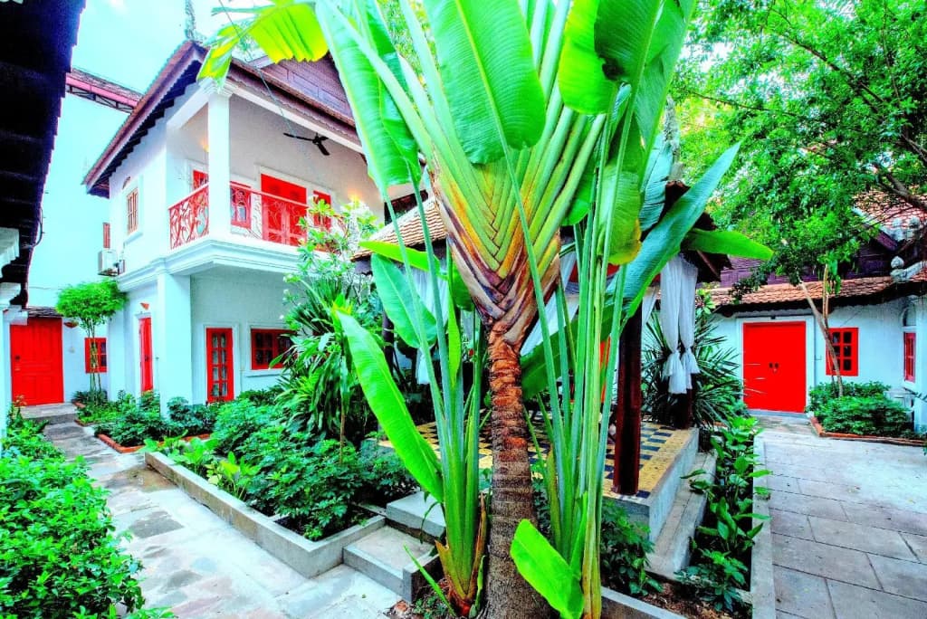 Villa Wat Damnak - photo 21