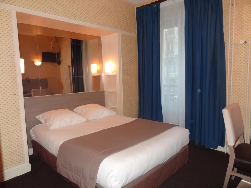 Eiffel Kensington Hotel - photo 11