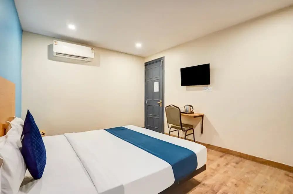 Hotel Twamev residency Uttam Nagar - photo 6