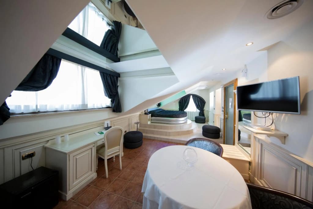 Mancini Park Hotel - photo 1
