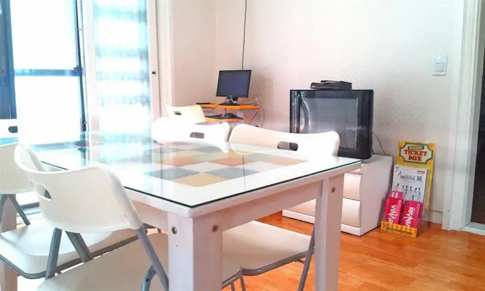 Alpha Guesthouse - photo 21