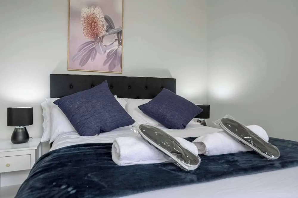 Luxurious 3-bedroom Townhouse in Charming Maidstone 7 KM TO CBD - photo 4
