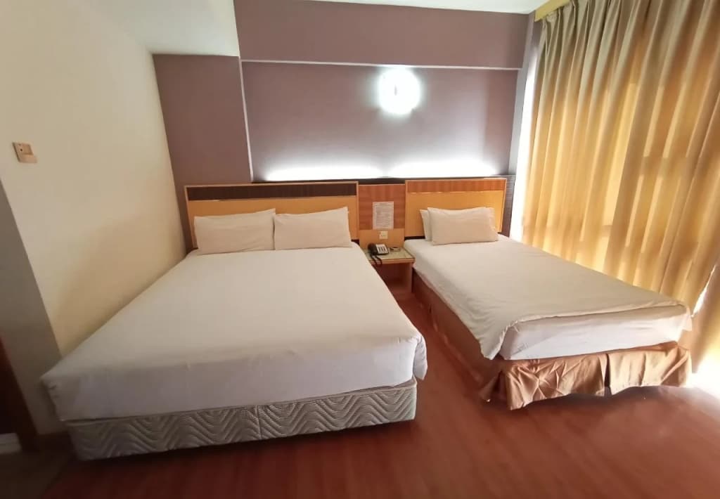 Houz Inn - photo 4