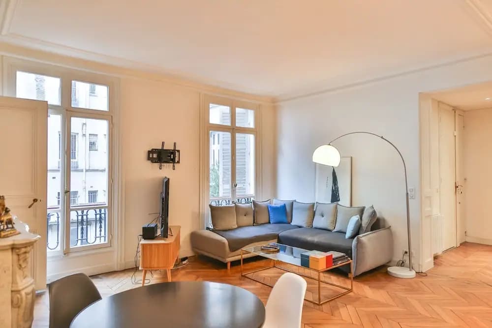 Secret Villiers I Stylish 2 Bed Apt in Villiers - photo 18