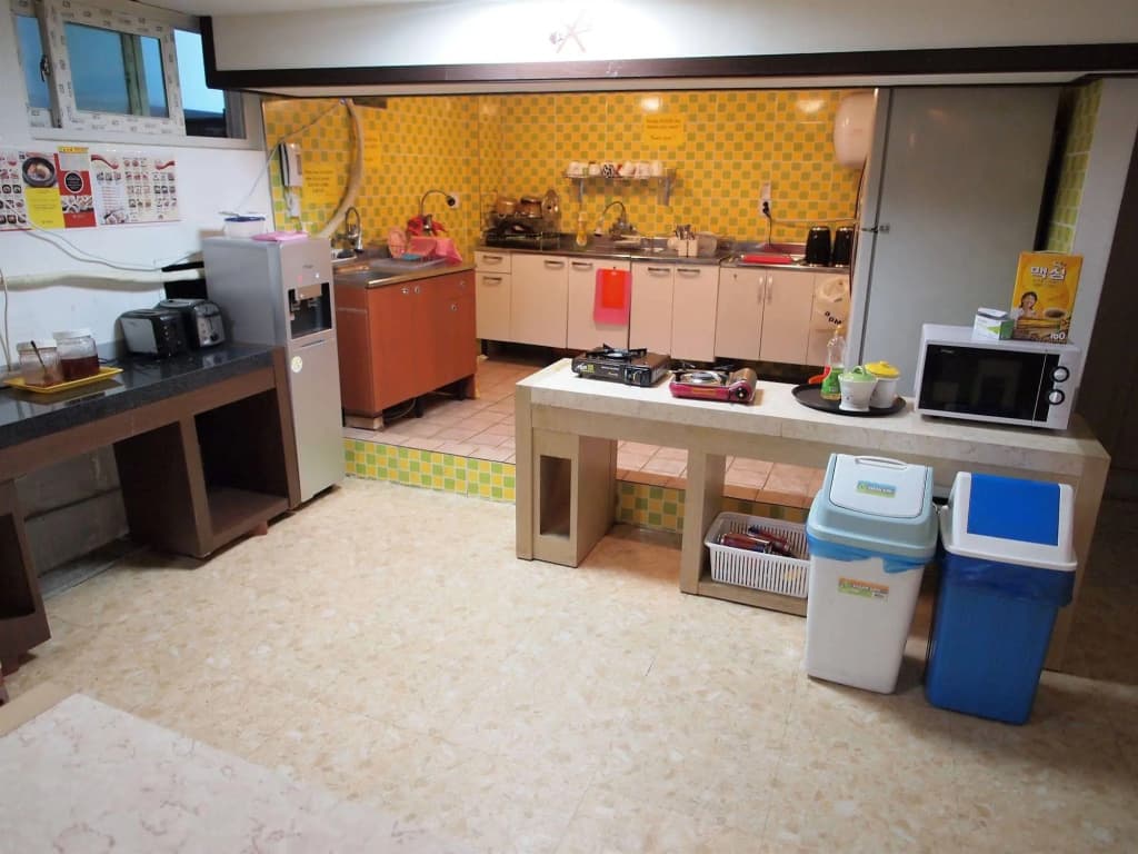 Shinchon Hostel - photo 10