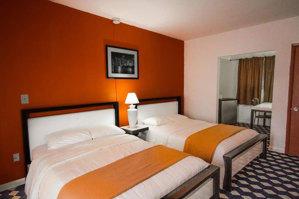 Travelodge by Wyndham Miami Biscayne Bay - photo 5