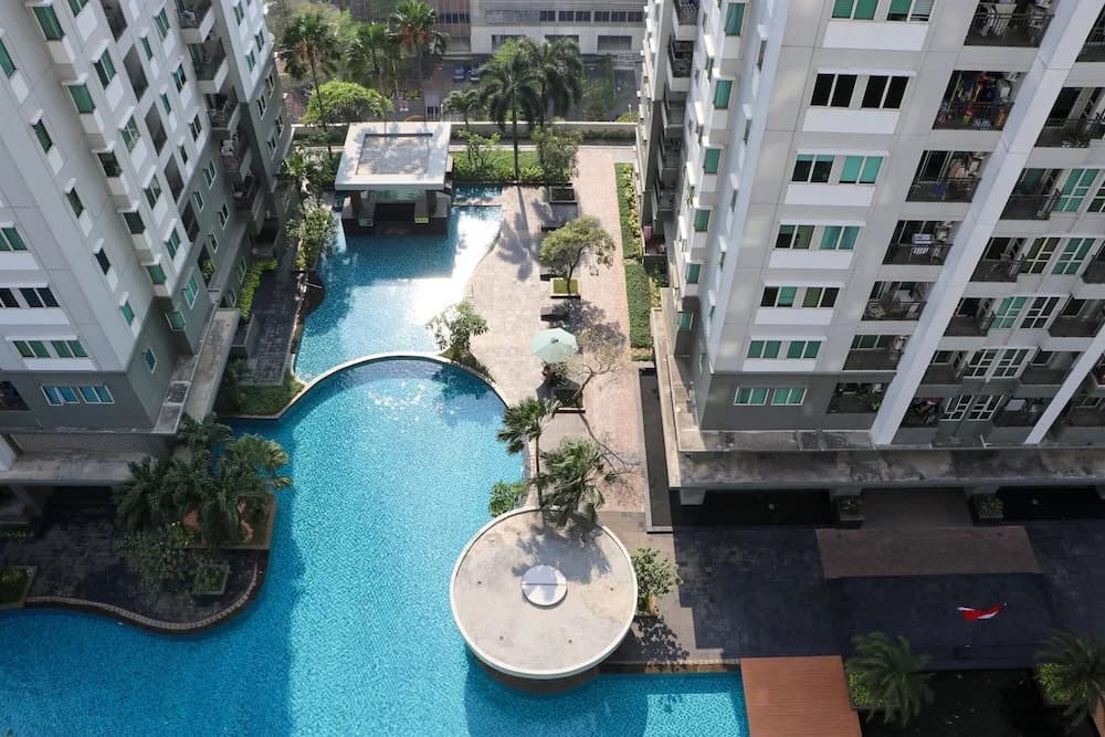Full Furnished With Comfort Design 2Br Apartment At Thamrin Residence - photo 10