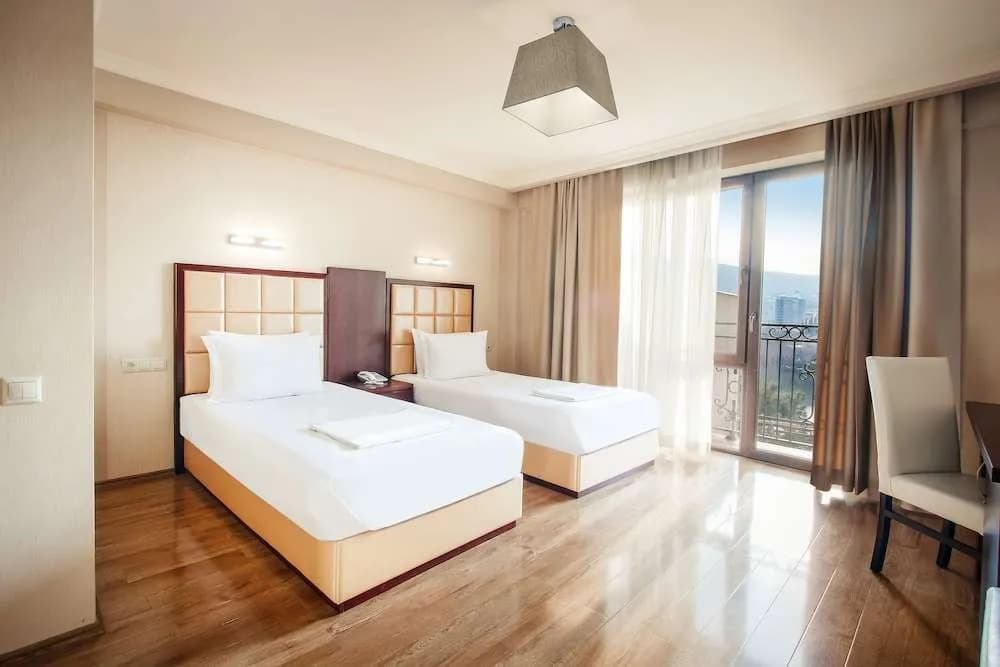Gtm Plaza Hotel - photo 5