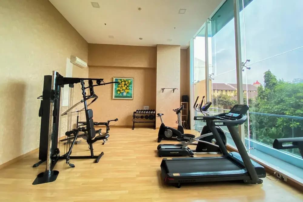 Spacious Studio Apartment at Capitol Suites - photo 12