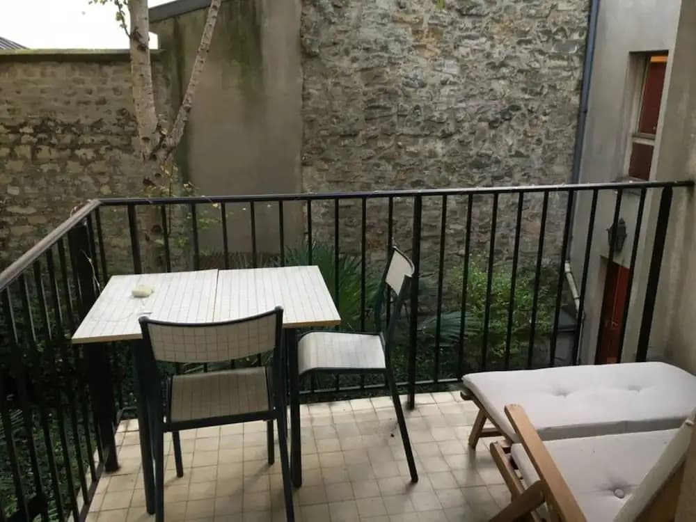 Flat In Le Marais With 2 Bedrooms - photo 10