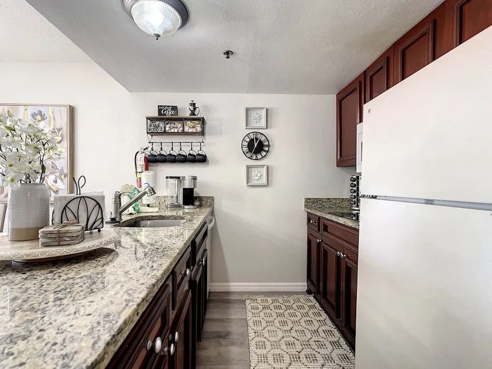 Condo - photo 16