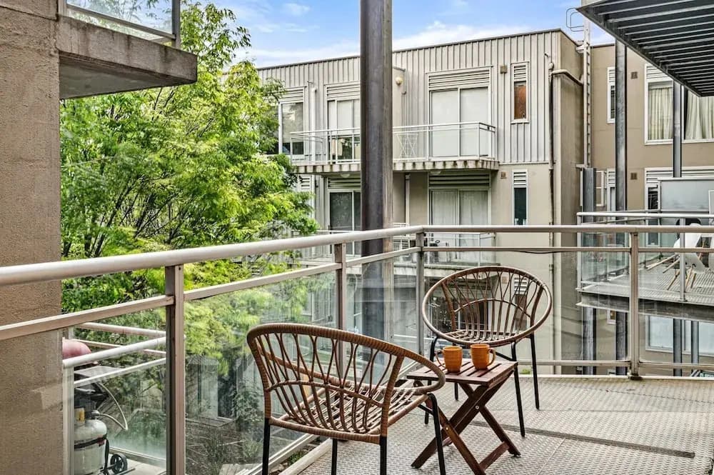 Peaceful 2-bed Apartment With Gym & Pool - photo 10