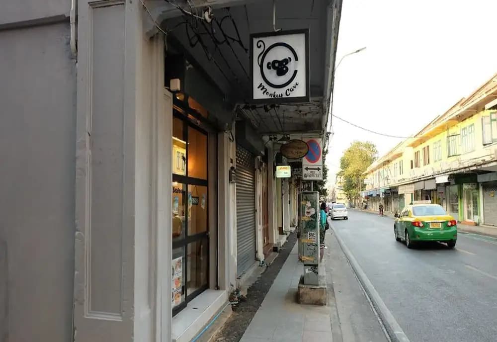 Monkey Cave - Hostel - photo 1