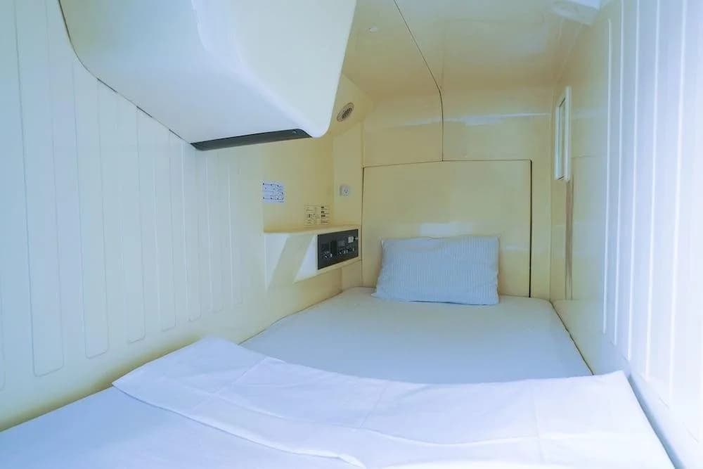 Capsule Inn Hamamatsucho - photo 9