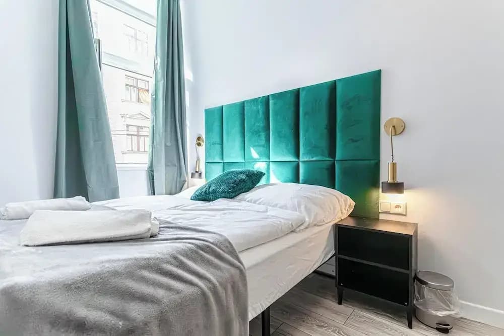 Cozy 2BR 1LR Apt Near Westbahnhof - photo 8