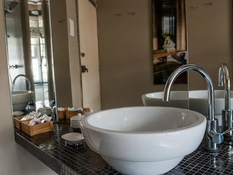 Rough Luxe Hotel - photo 9