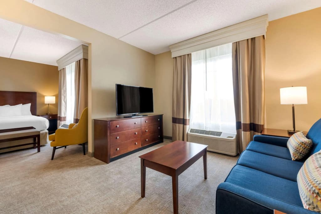 Comfort Suites Near Universal Orlando Resort - photo 4