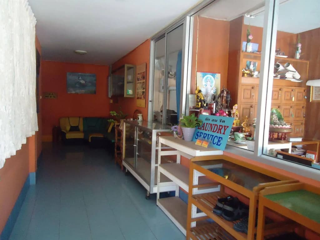Kangaroo Guesthouse - photo 11