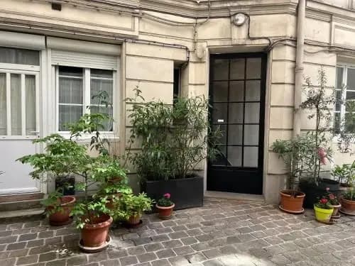 Charming 2 bedrooms flat near Trocadéro - photo 1