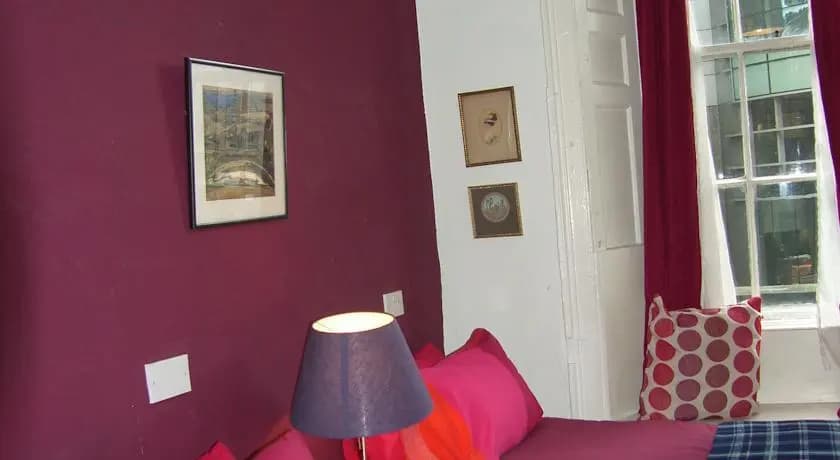 Lothian House - photo 4
