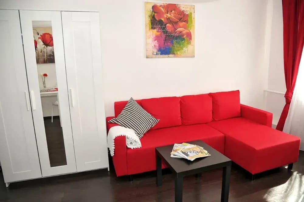 Joes Apartments 1050 - photo 2