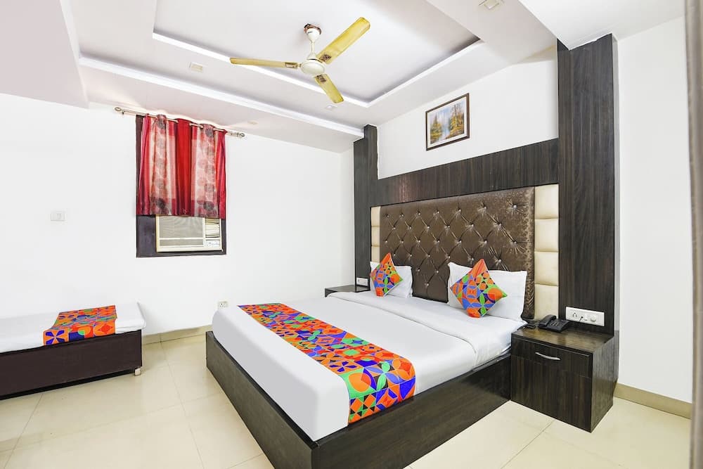 Fabhotel Vishesh Continental - photo 11