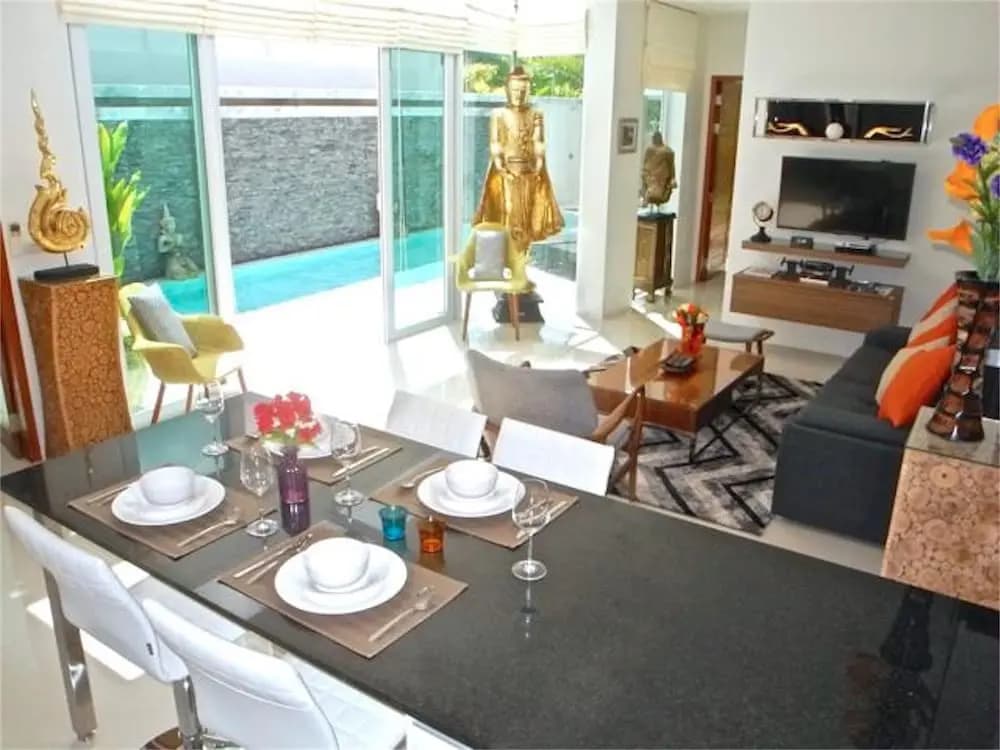 Skylight 2 bedrooms New Villa in Kamala - photo 2