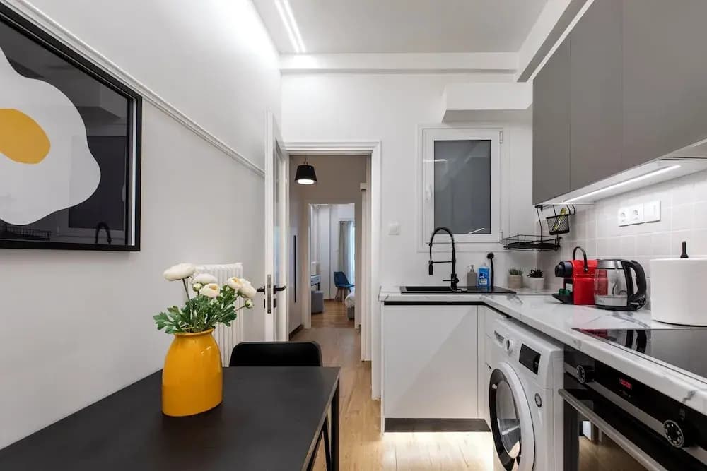 Viora Stunning Deluxe Studio in Athens - photo 10