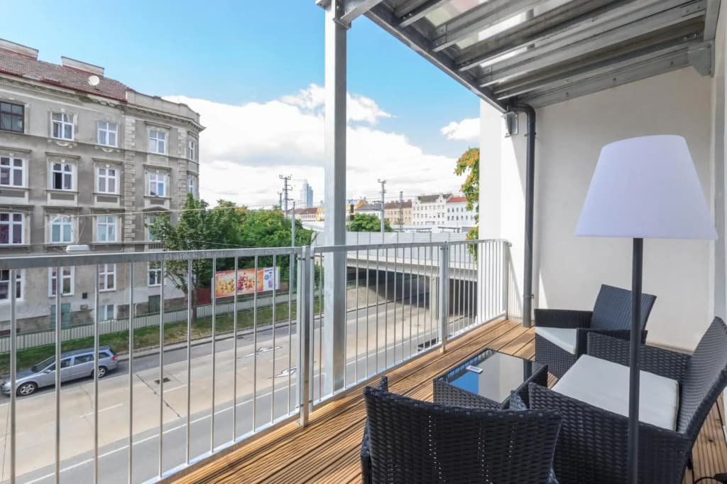 Spacious Apartment in Center with Terrace - photo 14