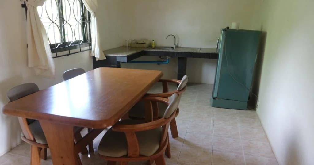Baan Srinimit House & Apartment - photo 1