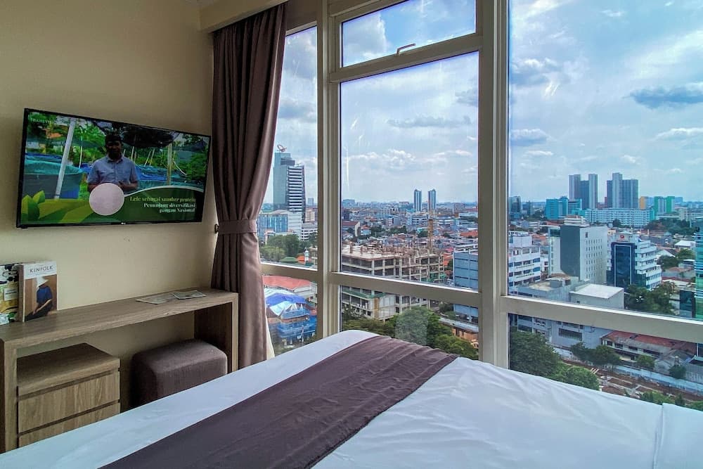 Comfy And Spacious 2Br At Menteng Park Apartment - photo 6