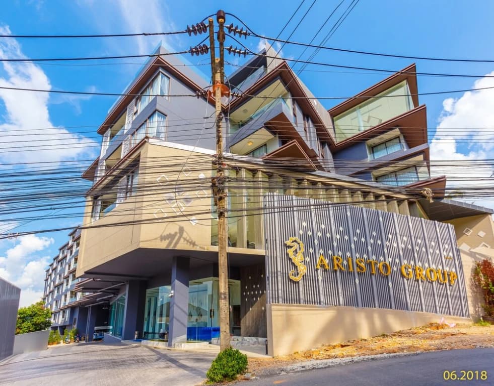 Aristo 2 Beach Front - by Holy Cow 714 - photo 1