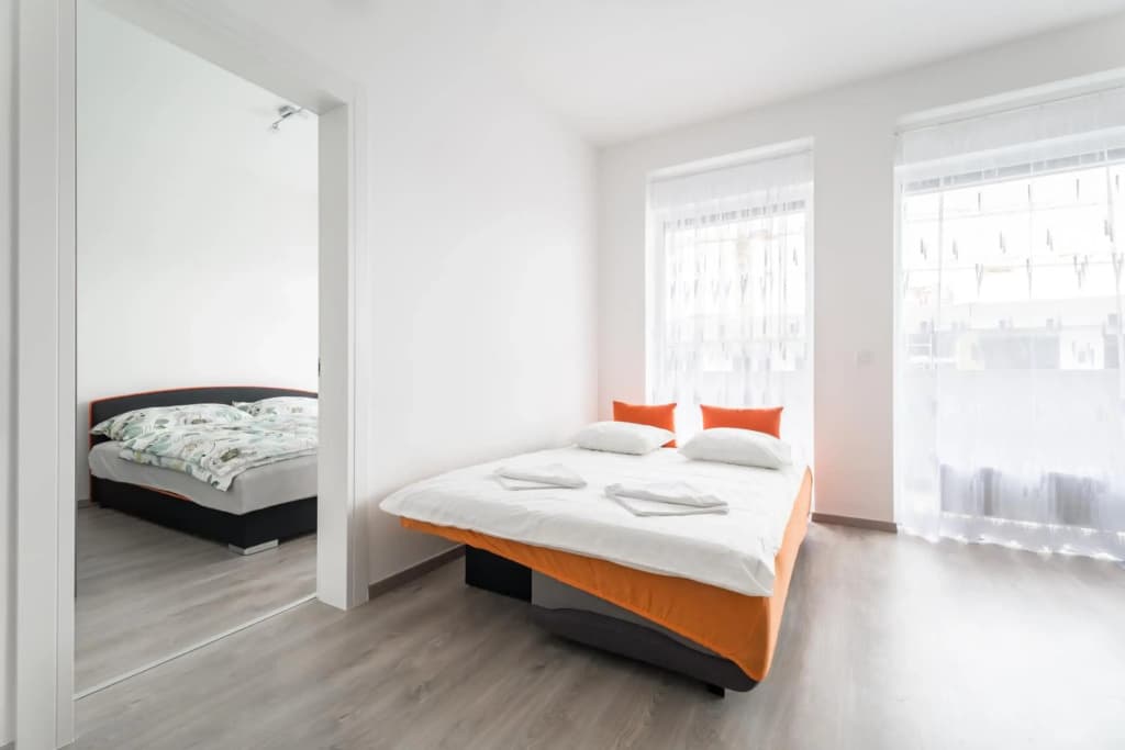 BpR CHIC White Home with Terrace & A/C & Garage - photo 4