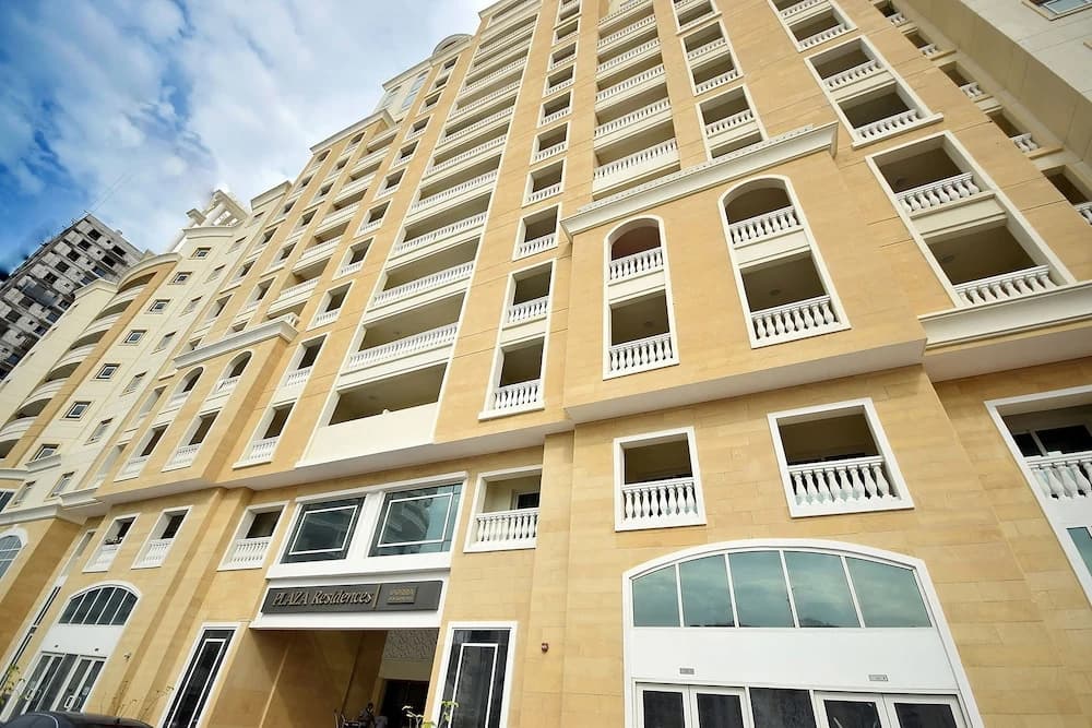 Plaza Residence - main photo