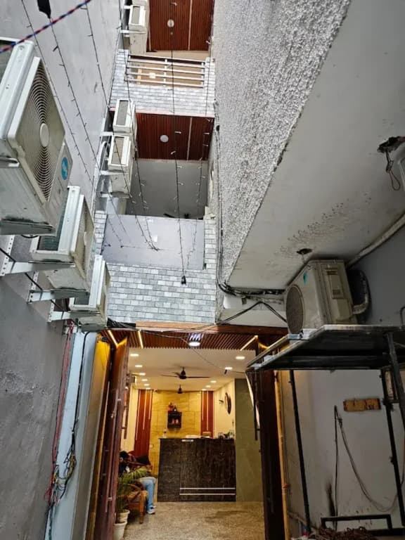 Hotel Sai Sharnam - photo 11